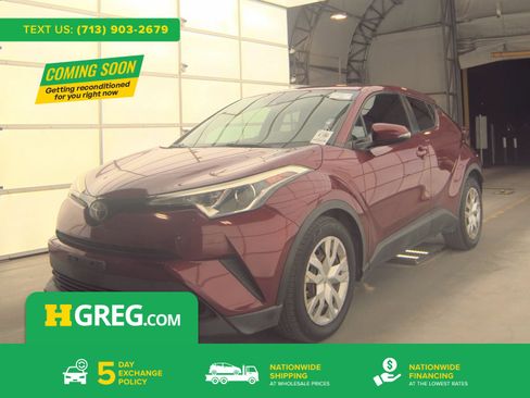 Used 2019 Toyota C-HR LE image 1