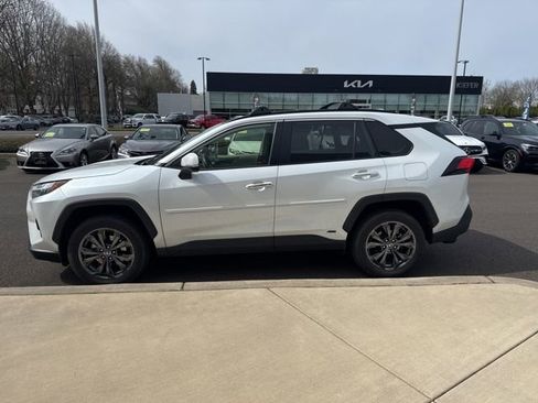 Used 2024 Toyota RAV4 Limited w/ Advanced Technology Package image 6