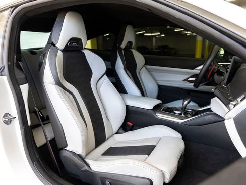Certified 2025 BMW M4 xDrive Competition w/ Executive Package AWD/4WD image 25