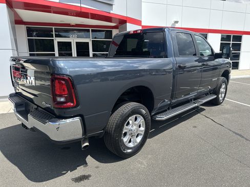 Used 2026 RAM 2500 Big Horn AWD/4WD image 8
