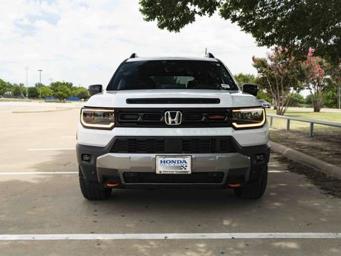 Used 2026 Honda Passport TrailSport Elite image 3