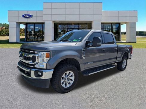 Certified 2022 Ford F250 XLT w/ XLT Value Package AWD/4WD image 4