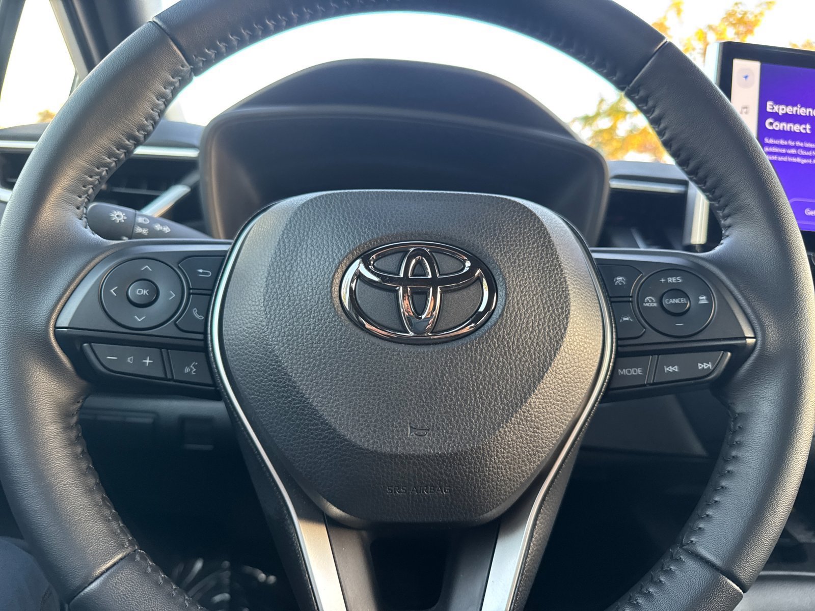 Used 2026 Toyota Corolla SE w/ SE Package FWD image 23