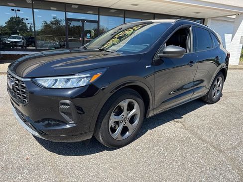 Certified 2024 Ford Escape ST-Line w/ Tech Pack #1 FWD image 4