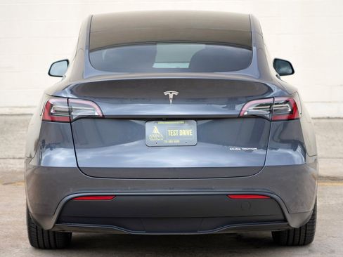 Used 2021 Tesla Model Y Long Range AWD/4WD image 51