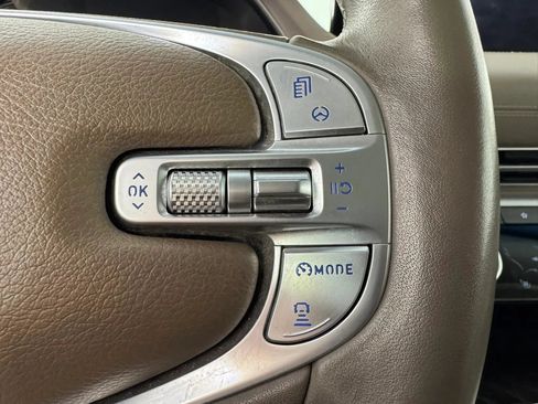 Used 2021 Genesis GV80 2.5T w/ Prestige Package 04 AWD/4WD image 16