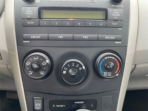 Used 2010 Toyota Corolla LE image 23