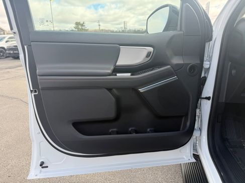 Used 2025 Ford Expedition Max Active image 18