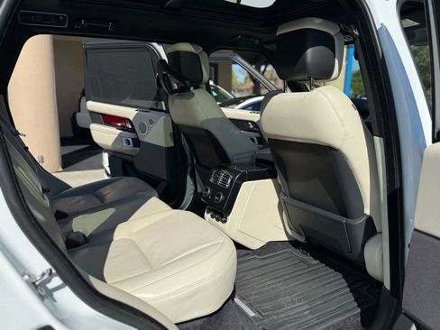 Used 2019 Land Rover Range Rover Long Wheelbase Supercharged image 20