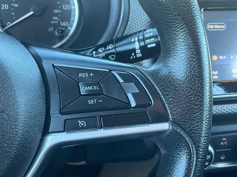 Used 2020 Nissan Kicks S FWD image 17