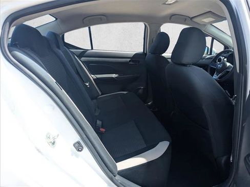Used 2020 Nissan Versa SV FWD image 15