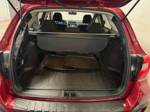 Used 2018 Subaru Outback 2.5i Premium AWD/4WD image 9