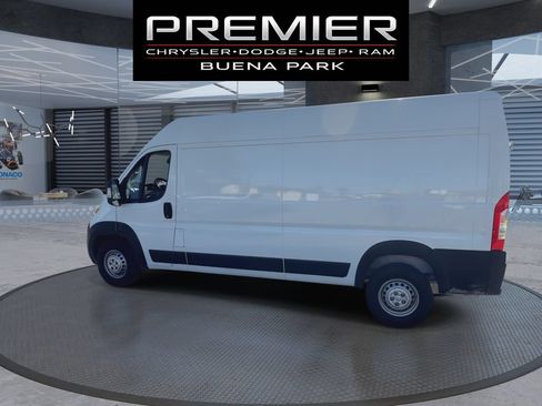 Used 2025 RAM ProMaster 3500 w/ Convenience Group FWD image 7