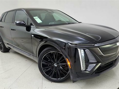 Used 2025 Cadillac Lyriq Sport image 90