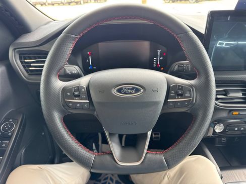 Certified 2024 Ford Escape ST-Line w/ Tech Pack #1 AWD/4WD image 26