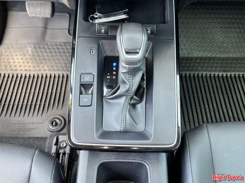 Certified 2026 Toyota Corolla Cross XLE w/ Convenience Package FWD image 29