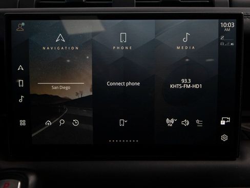 Used 2023 Land Rover Defender 90 V8 image 26