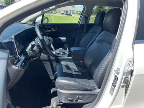 Used 2023 Kia Sportage EX AWD/4WD image 8