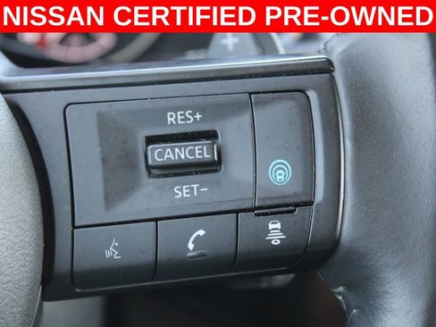 Certified 2024 Nissan Pathfinder SV image 31