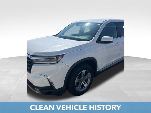 Used 2023 Honda Pilot EX-L image 3