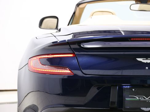 Used 2016 Aston Martin Vanquish Volante RWD image 48