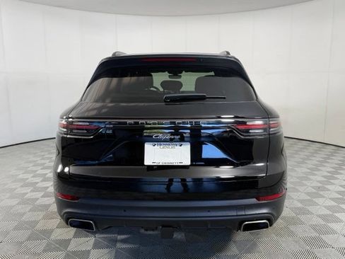 Used 2023 Porsche Cayenne AWD/4WD image 7