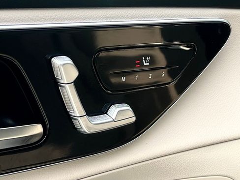 Certified 2023 Mercedes-Benz C 300 4MATIC Sedan image 35