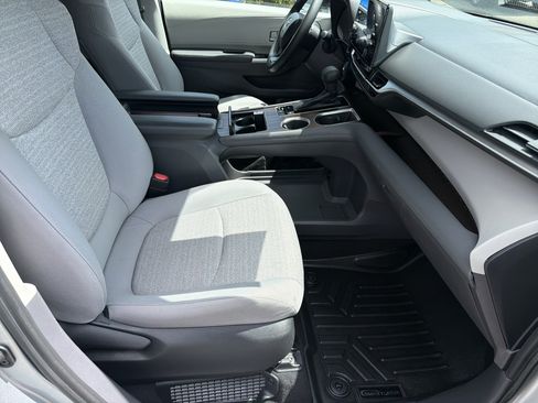 Certified 2022 Toyota Sienna LE FWD image 24