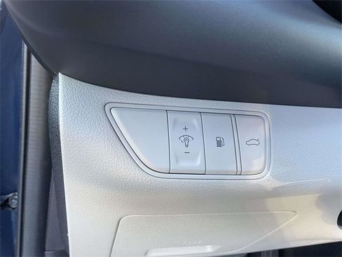 Used 2023 Genesis G70 2.0T image 20