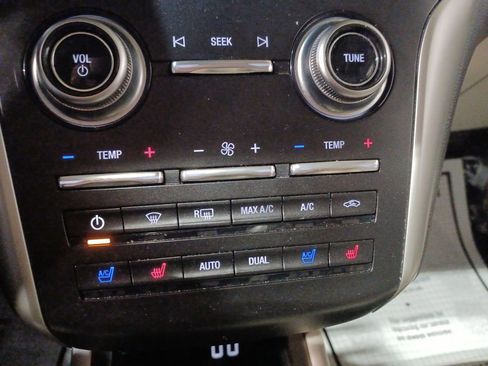 Used 2019 Lincoln MKC Reserve w/ MKC Climate Package image 17