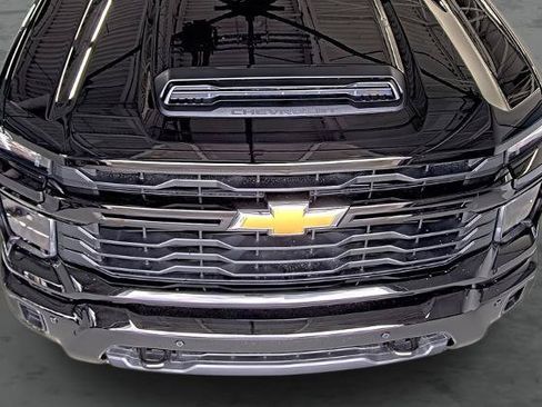 New 2026 Chevrolet Silverado 2500 Custom w/ Custom Value Package AWD/4WD image 16