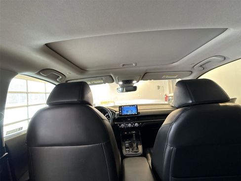 Used 2023 Honda CR-V EX-L image 16