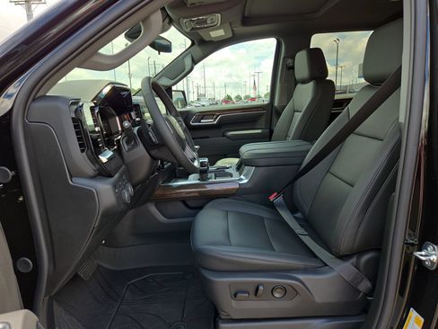 New 2026 Chevrolet Silverado 1500 RST w/ Redline Edition AWD/4WD image 10