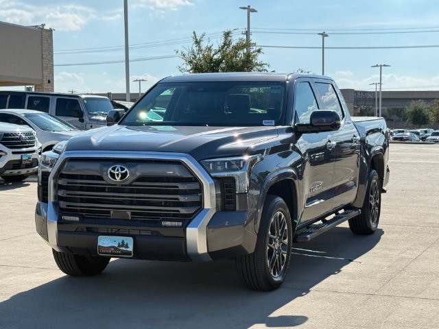 Used 2024 Toyota Tundra Limited AWD/4WD image 11