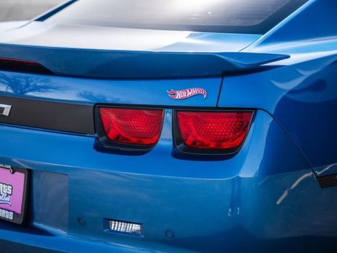 Used 2013 Chevrolet Camaro SS w/ Hot Wheels Special Edition image 53