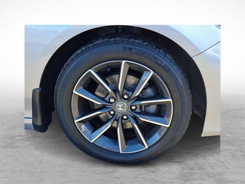 Used 2021 Honda Accord EX-L image 9