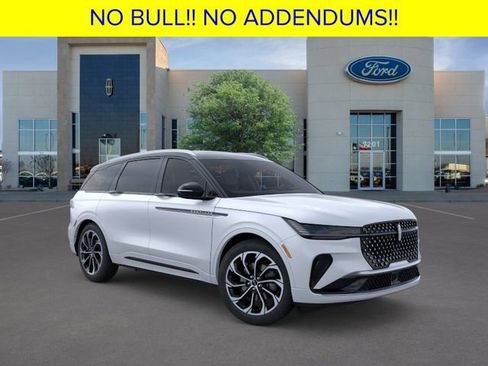 New 2026 Lincoln Nautilus Reserve image 8