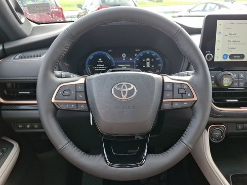 New 2026 Toyota Grand Highlander AWD Hybrid image 17