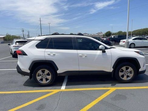 Used 2023 Toyota RAV4 XLE w/ Convenience Package FWD image 6