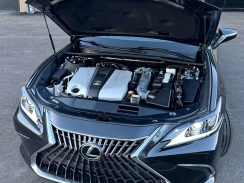 Used 2022 Lexus ES 350 w/ Premium Package image 28