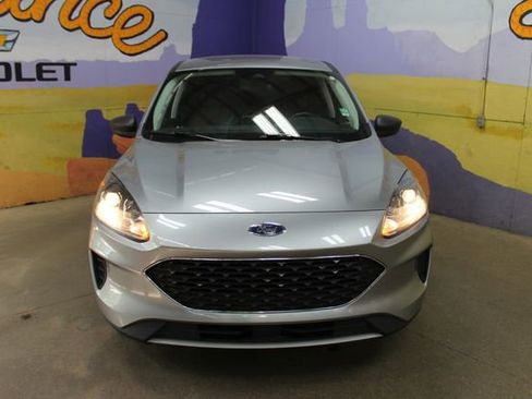 Used 2022 Ford Escape SE w/ Cold Weather Package AWD/4WD image 3