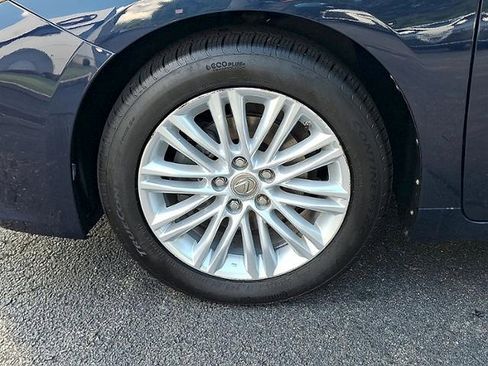 Used 2014 Lexus ES 350 w/ Luxury Package FWD image 28