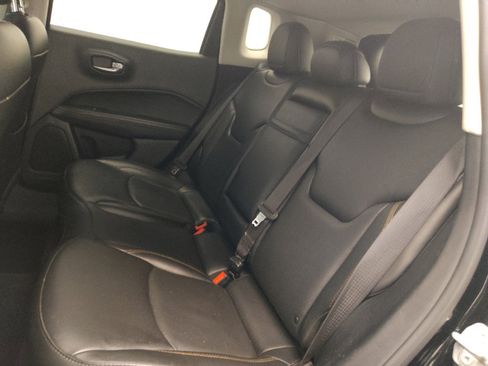 Used 2019 Jeep Compass Limited image 18