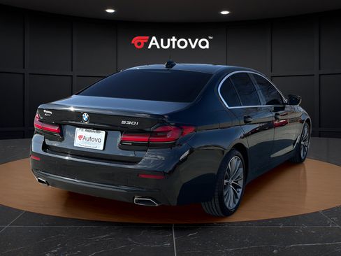 Used 2023 BMW 530i xDrive w/ Premium Package AWD/4WD image 5