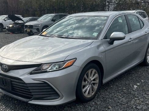 Used 2023 Toyota Camry LE AWD/4WD image 2
