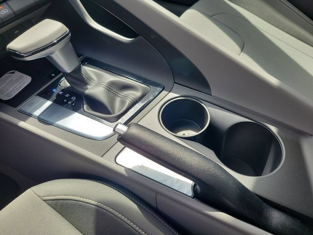 New 2026 Hyundai Elantra Sport FWD image 16