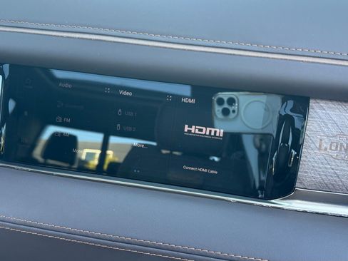 Used 2025 RAM 1500 Limited w/ Bed Utility Group image 27