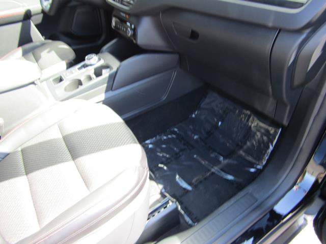 Used 2024 Ford Escape ST-Line w/ Tech Pack #1 AWD/4WD image 9