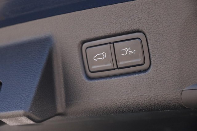 Used 2025 Kia Telluride S FWD image 9
