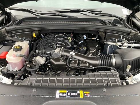 Used 2024 Jeep Grand Cherokee L Limited w/ Luxury Tech Group II image 10